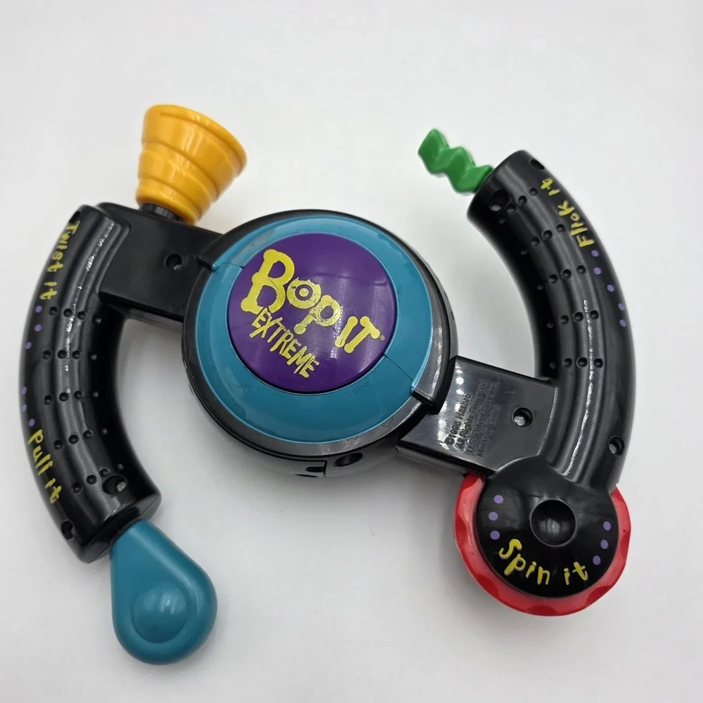 Bop It Extreme Vintage Toy Talking Handheld Game Electronic Hasbro 1998 WORKS
